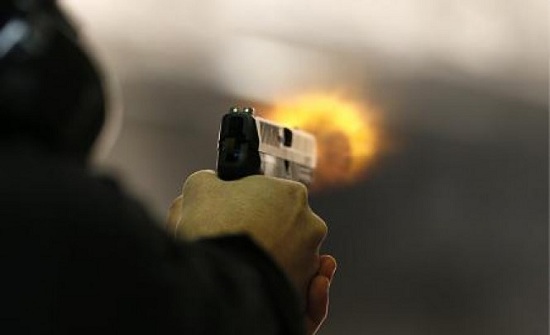 مقتل شخص بعيار ناري في البادية الشمالية مقتل شخص بعيار ناري في البادية الشمالية