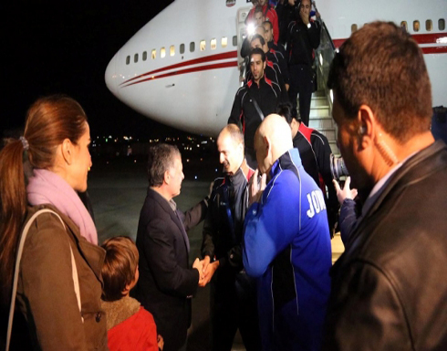 بالصور : الملك والملكة في ماركا لاستقبال النشامى