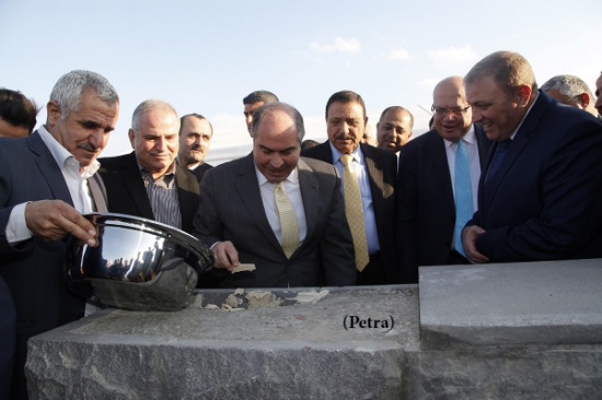 الملقي يضع حجر الاساس لمشروع مركز جمرك عمان الجديد بالماضونة