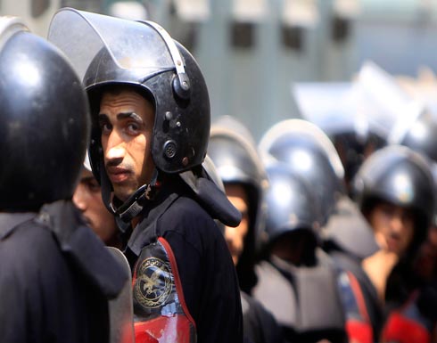 الاعتداء على سائق شاحنة أردني في مصر وسرقة 3 حاويات الاعتداء على سائق شاحنة أردني في مصر وسرقة 3 حاويات