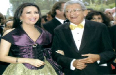 لطيفة تحيي ذكرى ميلاد يوسف شاهين بصورة