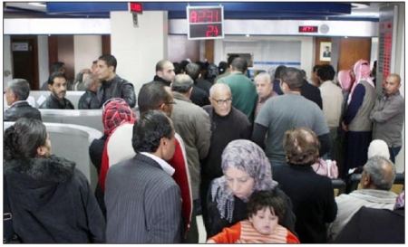 توجه حكومي لإيقاف دعم المحروقات عن 857 ألف مواطن