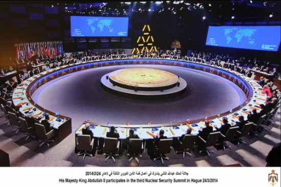 الملك : الأمن والأمان النووي على سلم أولوياتنا الملك : الأمن والأمان النووي على سلم أولوياتنا