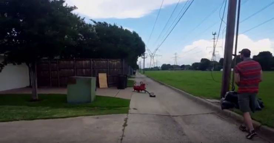 فيديو | ابتكار مذهل من أب للترفيه عن اطفاله!