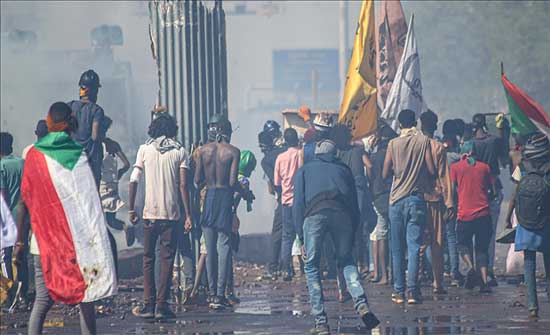"المهنيين السودانيين": مظاهرات الإثنين لانتزاع السلطة المدنية الكاملة "المهنيين السودانيين": مظاهرات الإثنين لانتزاع السلطة المدنية الكاملة