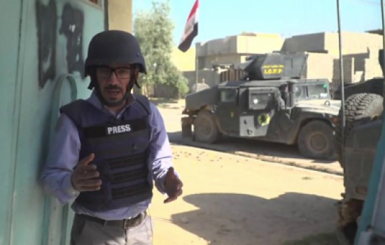 شاهد كيف نجا فريق “بي بي سي عربي” بأعجوبة من تفجير انتحاري بالموصل “فيديو” شاهد كيف نجا فريق “بي بي سي عربي” بأعجوبة من تفجير انتحاري بالموصل “فيديو”