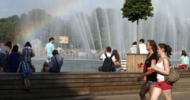 3 أدوات مكياج قد تسبب لكِ أضرارًا بالغة في نهار الصيف 3 أدوات مكياج قد تسبب لكِ أضرارًا بالغة في نهار الصيف