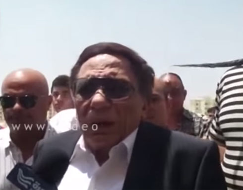 بالفيديو : شاهدوا عادل إمام في جنازة نور الشريف بالفيديو : شاهدوا عادل إمام في جنازة نور الشريف