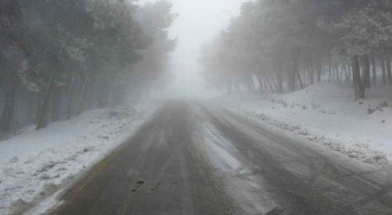 تساقط الثلوج واغلاق طرق في الطفيلة