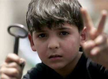 اسرة واحدة اجبرت على الفرار رقم اكبر من ان يحتمل , شعار اليوم العالمي للاجئين