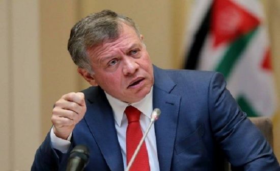 الملك يعود إلى أرض الوطن الملك يعود إلى أرض الوطن