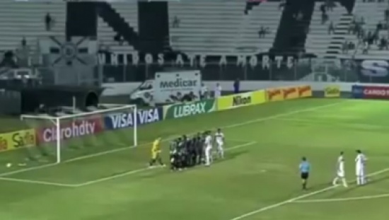 خطة غريبة لمواجهة الكرات الثابتة