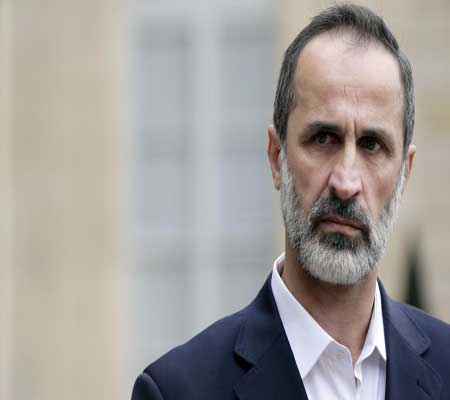 معاذ الخطيب: هناك مؤامرة تقسيم واضحة على سوريا ومصير الأسد يحدده الشعب معاذ الخطيب: هناك مؤامرة تقسيم واضحة على سوريا ومصير الأسد يحدده الشعب
