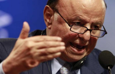 الرئيس اليمني يؤكد: وفد الحكومة في جنيف سيناقش فقط تنفيذ القرار 2216