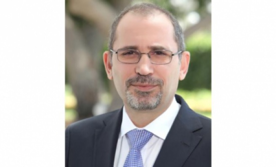 وزير الخارجية يلتقي نظيره الفلسطيني وزير الخارجية يلتقي نظيره الفلسطيني