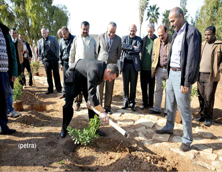 جامعة العلوم والتكنولوجيا الأردنية تحتفل بيوم الشجرة