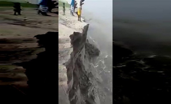 بالفيديو – وقف يتأمل البحر فانجرفت الصخور تحت قدميه! بالفيديو – وقف يتأمل البحر فانجرفت الصخور تحت قدميه!