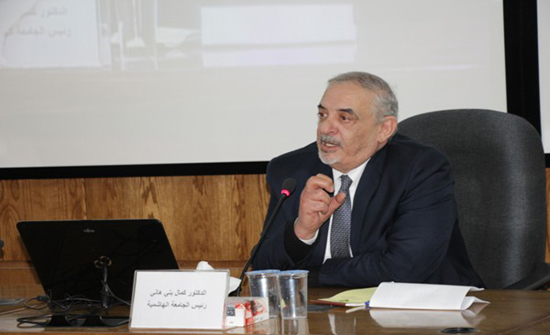 محاضرة بالدفاع الوطني عن دور الجامعات في بناء الدولة محاضرة بالدفاع الوطني عن دور الجامعات في بناء الدولة