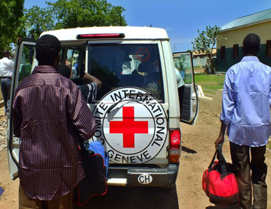 الصليب الأحمر يعلن تعليق أنشطته في السودان بأمر من الخرطوم