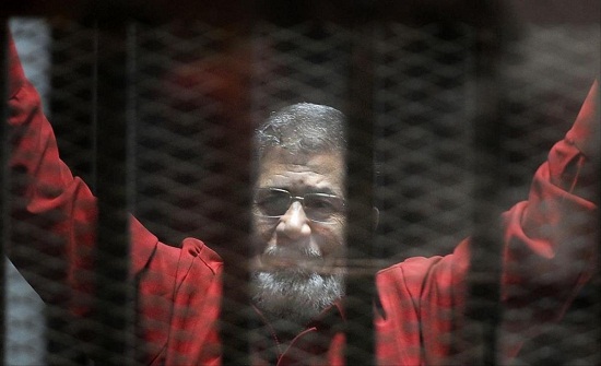 أنباء عن تدهور "غير مسبوق" في صحة الرئيس مرسي أنباء عن تدهور "غير مسبوق" في صحة الرئيس مرسي