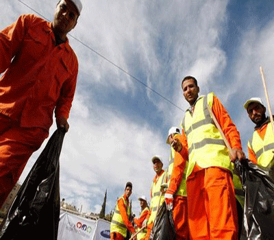 تربية بصيرا تكرم مجموعة من عمال الوطن