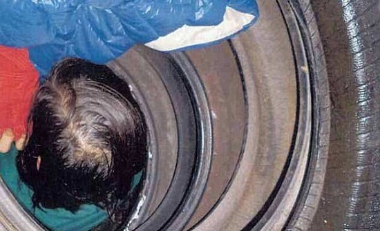 حبس سيدة حامل لاستغلالها إطارات السيارات في الاتجار بالبشر .. صور