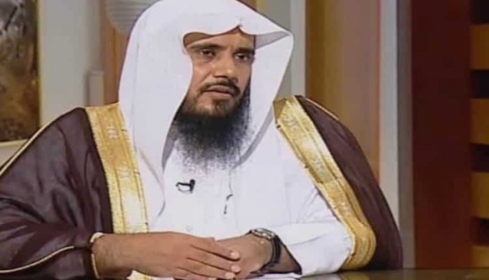 بالفيديو: ما حكم الصلاة وراء إمام يخطيء في قراءة القرآن؟ بالفيديو: ما حكم الصلاة وراء إمام يخطيء في قراءة القرآن؟