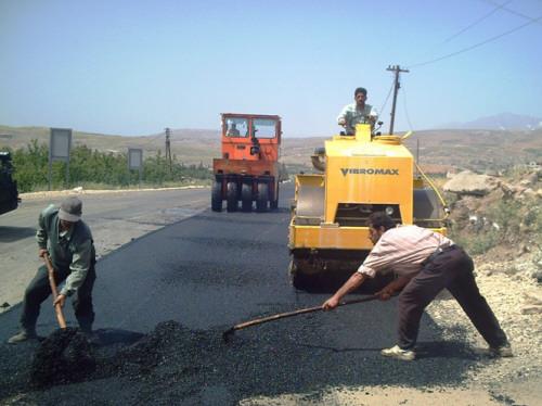 شكاوى حول الخلطة الاسفلتية المستخدمة لإعادة تأهيل طرق حوشا