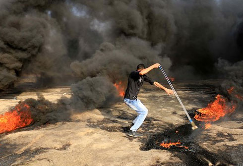 غزة : شهداء و اصابات في مسيرة مليونية القدس