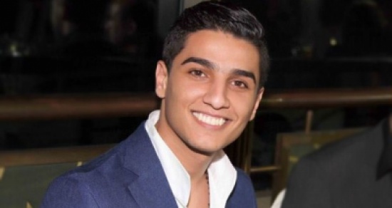 بالصور  .. كيف يبدو منزل “محمد عساف” من الداخل والخارج