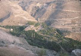 الكورة: توزيع وسائل مساندة على اشخاص من ذوي الاعاقات حركية