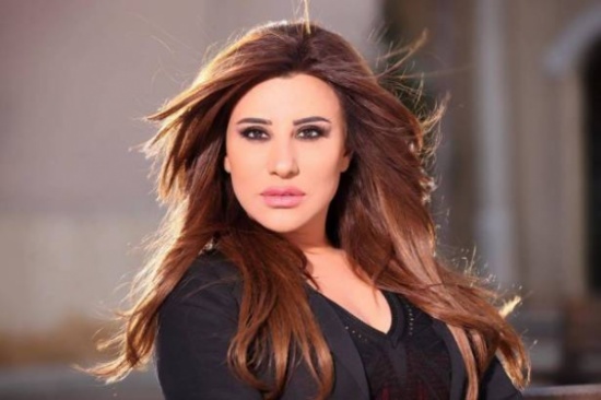 بالفيديو: نجوى كرم تحتفل بعيد وزيرة لبنانية.. وهذا ما غنّته لها! بالفيديو: نجوى كرم تحتفل بعيد وزيرة لبنانية.. وهذا ما غنّته لها!