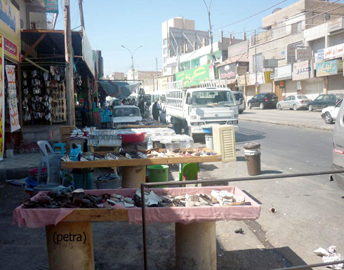 الرصيفة: ازالة جميع البسطات أمام مدخل حطين الرصيفة: ازالة جميع البسطات أمام مدخل حطين