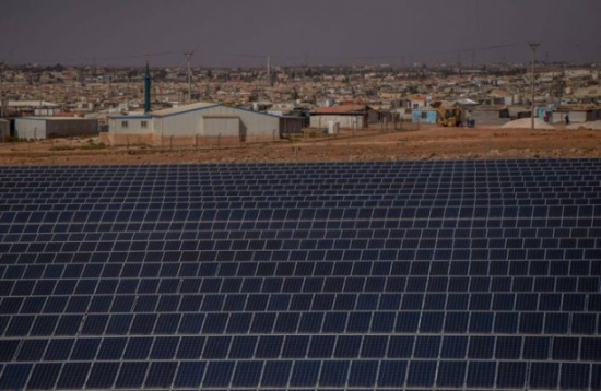 مخيم الزعتري للاجئين يتحول للطاقة الخضراء