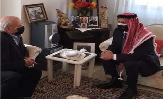 الامير فيصل يقدم العزاء لاهالي متوفين حادثة مستشفى السلط الامير فيصل يقدم العزاء لاهالي متوفين حادثة مستشفى السلط