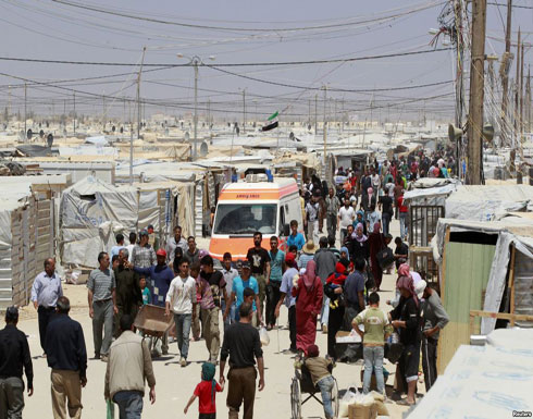 300 لاجئ سوري يفرون من منطقة الحصن الى الجانب اللبناني 300 لاجئ سوري يفرون من منطقة الحصن الى الجانب اللبناني
