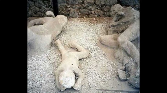 لماذ امر الله سيدنا لوط بعدم النظر خلفة عند تعذيب قومه؟!