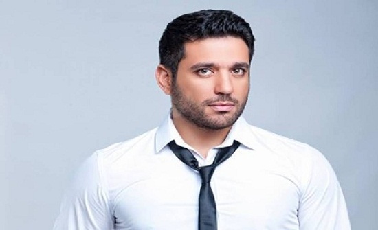 بالصور - شاهدوا ماذا فعل المكياج بملامح حسن الرداد.. وهذا ما فعلته ايمي بالصور - شاهدوا ماذا فعل المكياج بملامح حسن الرداد.. وهذا ما فعلته ايمي
