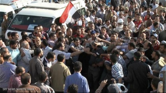 مصر : اشتباكات في جمعة "تطهير القضاء" مصر : اشتباكات في جمعة "تطهير القضاء"