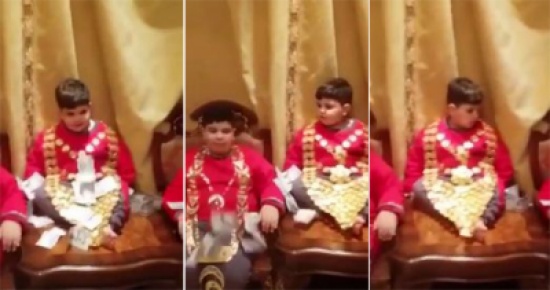 فيديو :  سعودية  تستعرض ذهبها