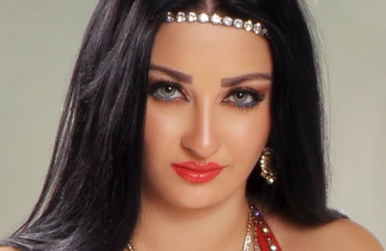 صافيناز فاتنة منذ الطفولة.. صور نادرة صافيناز فاتنة منذ الطفولة.. صور نادرة