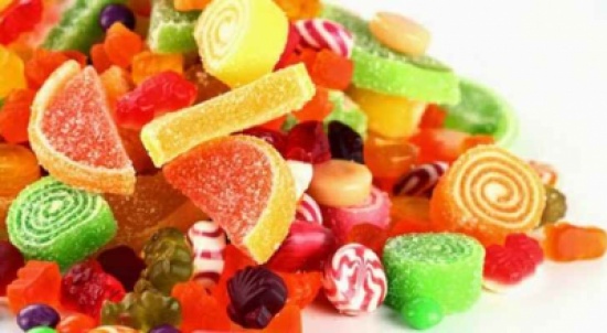 هذا ما يحدث لجسمك عند تناول السكريات