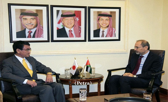 وزير الخارجية يبحث مع نظيره الياباني المستجدات الاقليمية وزير الخارجية يبحث مع نظيره الياباني المستجدات الاقليمية