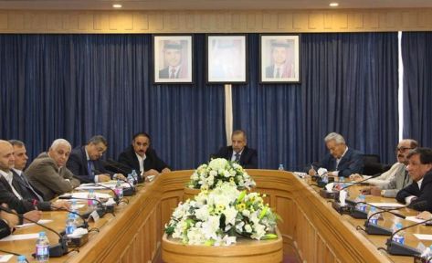 الغزاوي: 450 ألف وافد بدون تصاريح عمل الغزاوي: 450 ألف وافد بدون تصاريح عمل