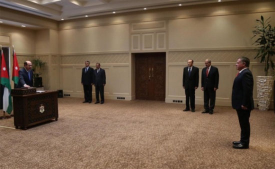 الملك يزور المحكمة الدستورية الملك يزور المحكمة الدستورية