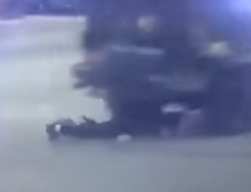 شاهد: فلسطيني ينجو من عملية دهس بجيب إسرائيلي