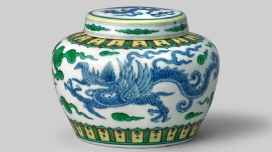 جرة خزفية مهملة تجلب ثروة مفاجئة لصاحبها