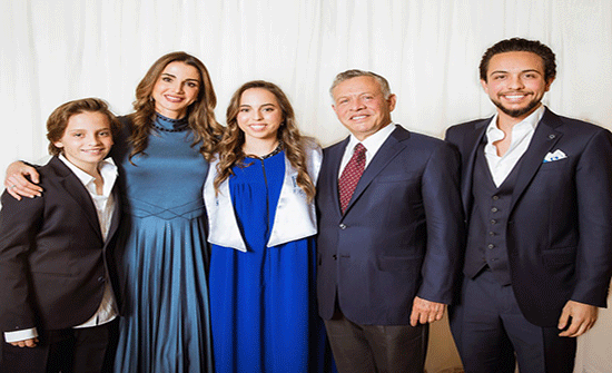 تخرج الأميرة سلمى من الأكاديمية الدولية.. صور تخرج الأميرة سلمى من الأكاديمية الدولية.. صور