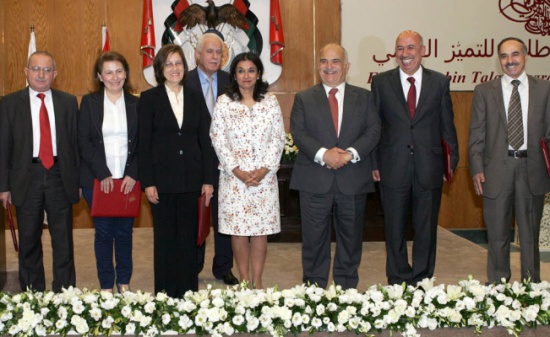 الامير الحسن يكرم الفائزين بجائزة الحسن بن طلال للتميز العلمي