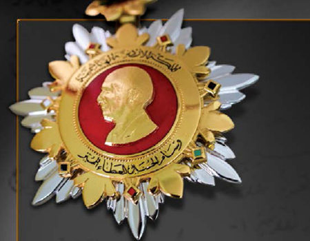 الكاتبة خريس تعبر عن اعتزازها بنيل وسام الحسين للعطاء المميز الكاتبة خريس تعبر عن اعتزازها بنيل وسام الحسين للعطاء المميز